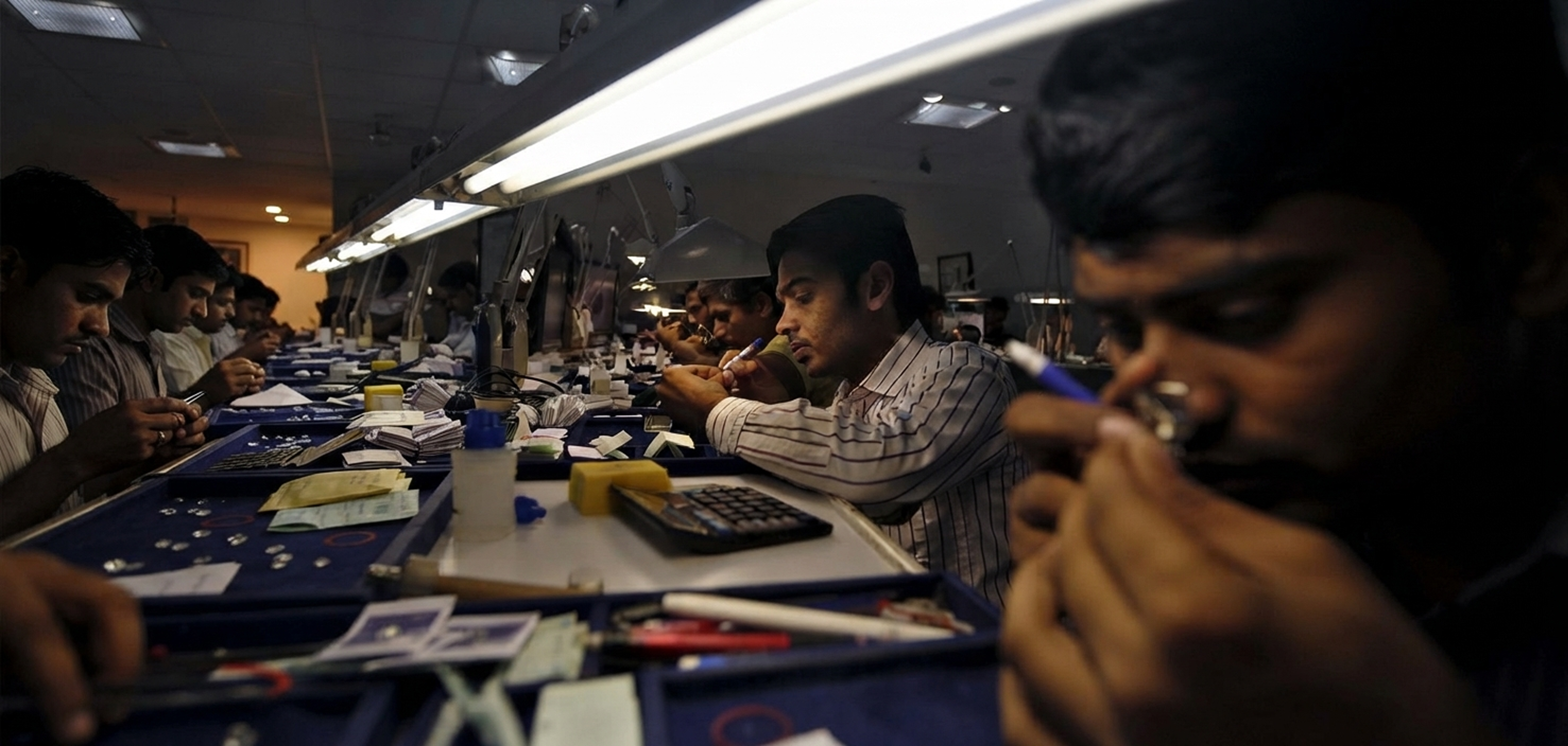 Automating Diamond Clarity Grading at SRK Exports project showcase
